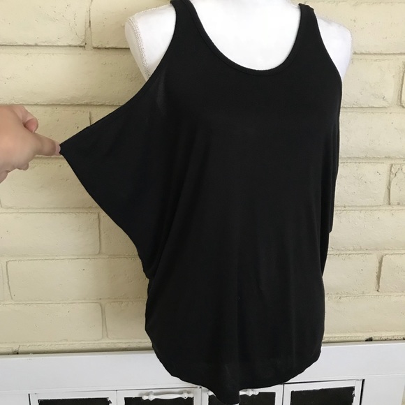 🦄3/$25 Fabletics atheltic workout tank breathable - Picture 2 of 6